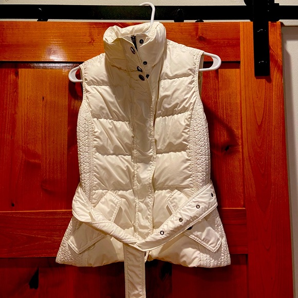 Burberry Jackets & Blazers - Burberry puffy vest